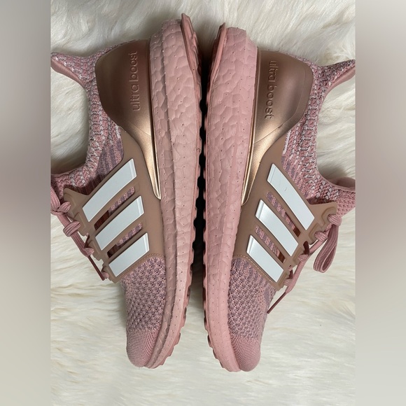 Adidas UltraBoost 5.0 DNA ‘Wonder Mauve Sz.9 - Picture 5 of 6